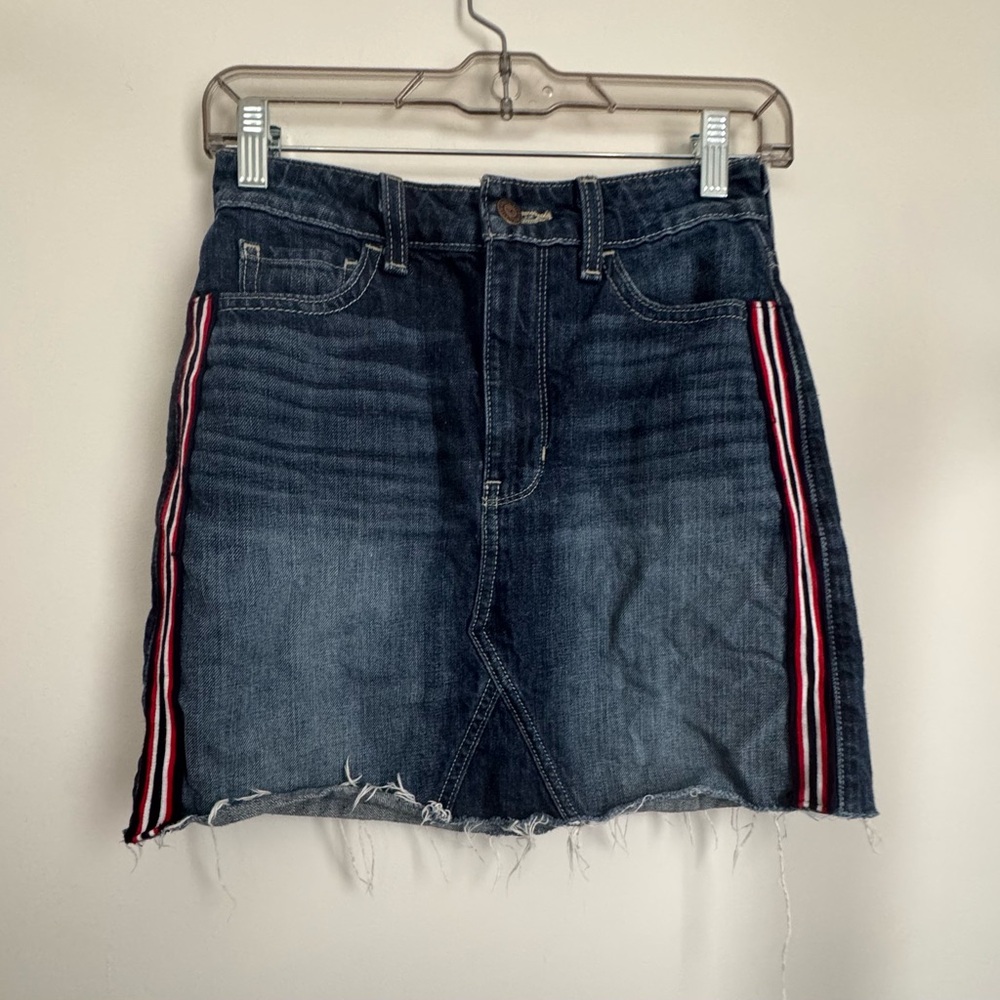 Hollister y2k Denim Mini Skirt with Striped Accents size 25